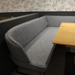 K+W Essgruppen|Essgruppe 5503 Tischplatte Asteiche Bianco Furniert Stoff Niagara Blue Blau