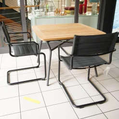 Weishäupl Essgruppen|Essgruppe Denia Platte Belattung Teak Gestell Grau-Metallic Inklusive 2 Sessel Sosta Bespannung Batyline Anthrazit