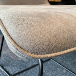 Gwinner Essgruppen|Essgruppe ET524 Kaia Tisch Nussbaum Natur mit 6 Stühle