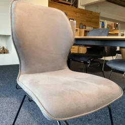 Gwinner Essgruppen|Essgruppe ET524 Kaia Tisch Nussbaum Natur mit 6 Stühle