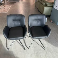 Voglauer Essgruppen|Essgruppe V-Galvino Tischplatte Alteiche Rustiko Stühle Nappaleder Rind Schwarz