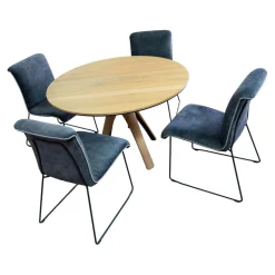 Wimmer Essgruppen|Essgruppe Z60 Säulentisch Rustikale Asteiche Hartwachsöl Bianco Äste Tischplatte Schwarz Gebeizt Mit 4 Schalenstühlen