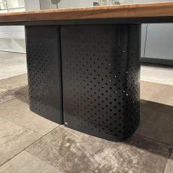 Rolf Benz Esstische|Esstisch 929 Platte Nussbaum Massiv Fuß Stahl Lackiert Verkehrsschwarz