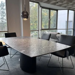 Draenert Esstische|Esstisch Adler ll Platte Gneis Silver Paradiso Grau Geledert Sockel Oval Schwarz Beschichtet Ohne Rollen