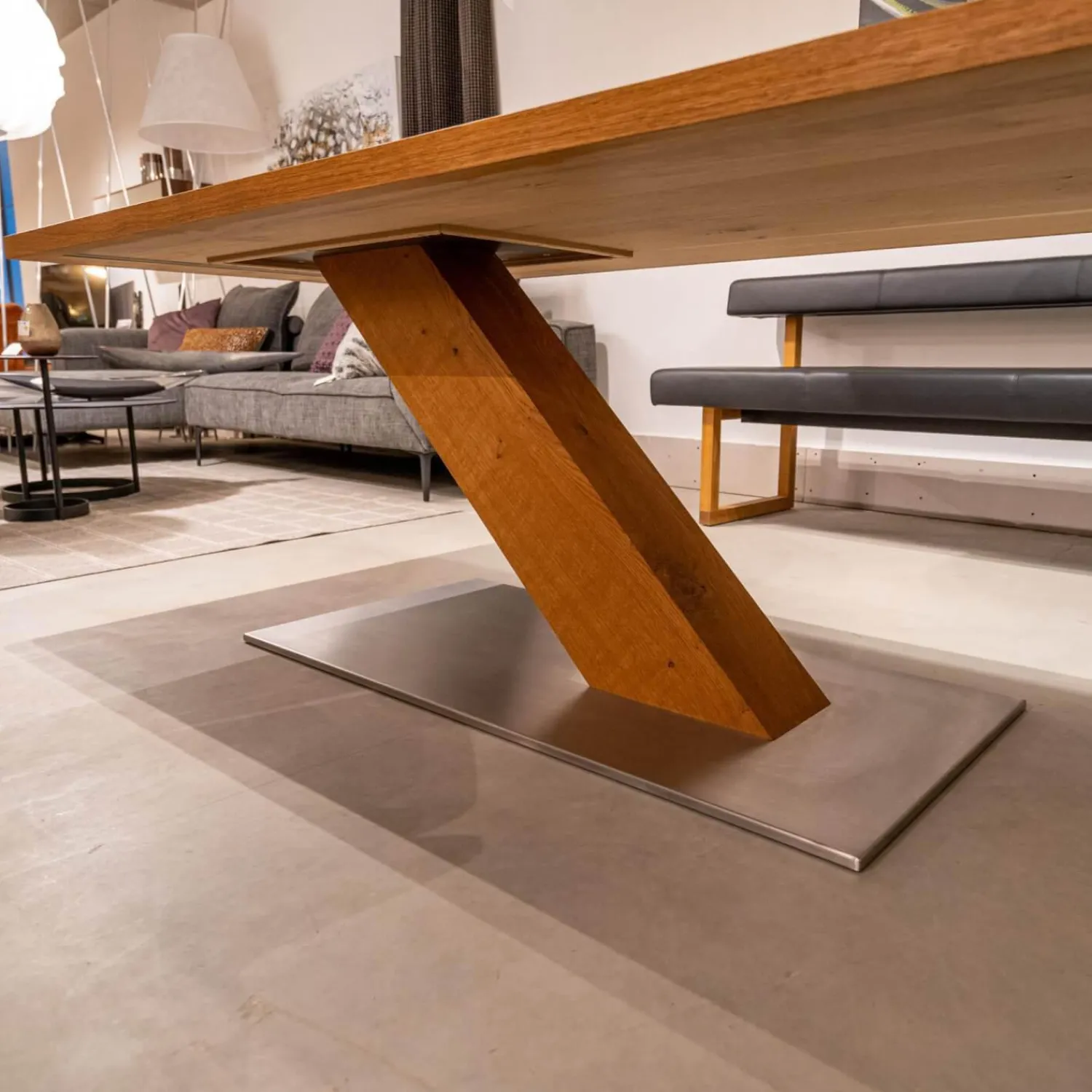 Pönnighaus Esstische|Esstisch Balance Wildeiche Massiv Fußplatte Edelstahl