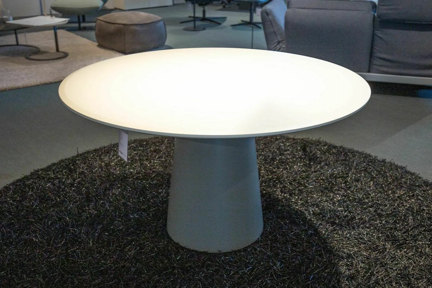 COR Esstische|Esstisch Conic Mineralwerkstoff Platte Arctic White Weiß Pulverbeschichtet Gestell Mausgrau