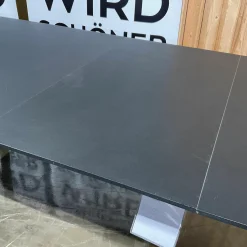 Hay Esstische|Esstisch Copenhague CPH 30 Platte Linoleum Schwarz Gestell Eiche Schwarz Lackiert Ausziehbar