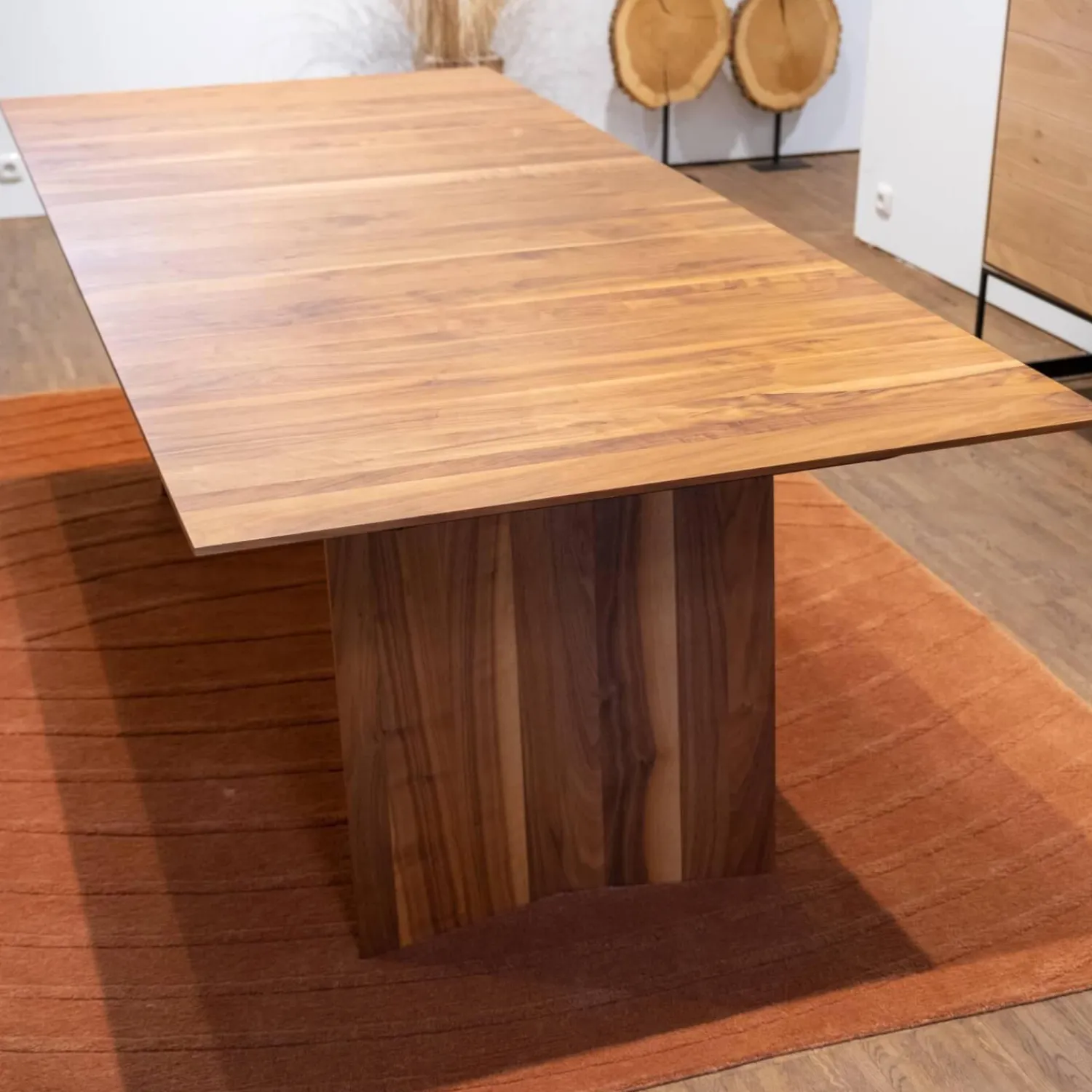 Rodam Esstische|Esstisch Domus R16 Nussbaum Massiv Geölt Gewachst Seidenmatt