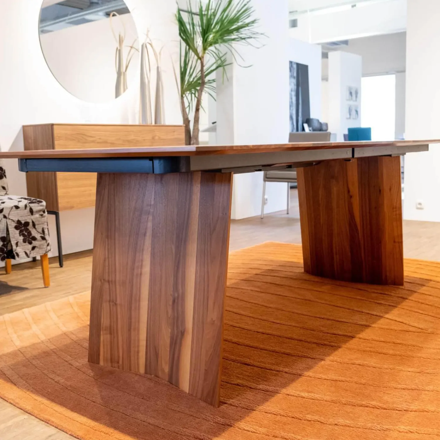 Rodam Esstische|Esstisch Domus R16 Nussbaum Massiv Geölt Gewachst Seidenmatt