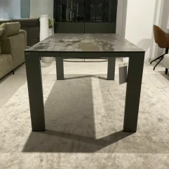 Bert Plantagie Esstische|Esstisch Edge Tischplatte Dekton Industrial Trilium Gestell Metall Stahlgrau