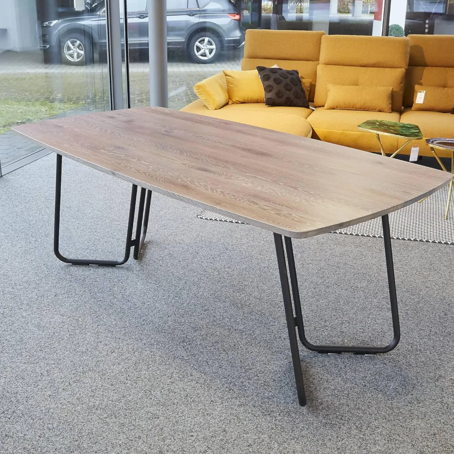 Raum.Freunde Esstische|Esstisch Erik Typ 4750 Platte Astige Eiche Geräuchert Gestell Metall Rundrohr Schwarz