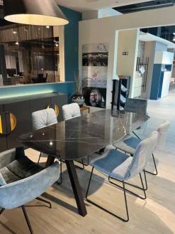 Raum.Freunde Esstische|Esstisch Jari Platte Keramik Marmoroptik Schwarz Gestell Metall Schwarz Lackiert