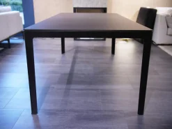 Leolux Esstische|Esstisch Kalia 620 901 Platte Fenix Cacao Anthrazit Rahmen Epoxy Nuit Silk Schwarz Eichenplatte Rand Night Matt Fußkappen Schwarz