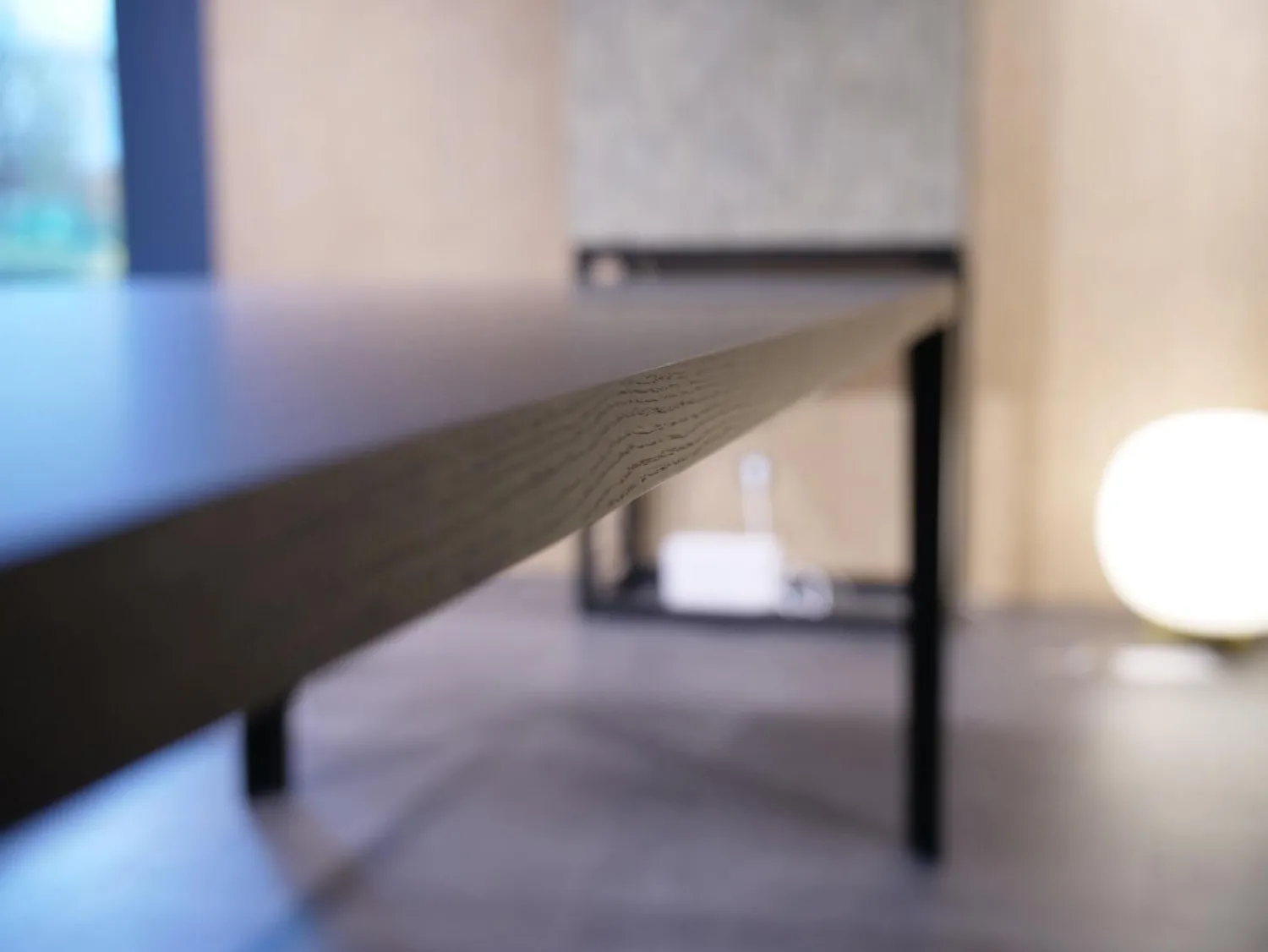 Leolux Esstische|Esstisch Kalia 620 901 Platte Fenix Cacao Anthrazit Rahmen Epoxy Nuit Silk Schwarz Eichenplatte Rand Night Matt Fußkappen Schwarz