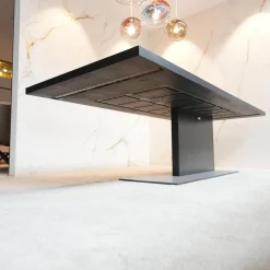 Riva1920 Esstische|Esstisch Liam Iron Platte Eiche Schwarz Pigmentiert Gestell Edelstahl Asche Grau Matt