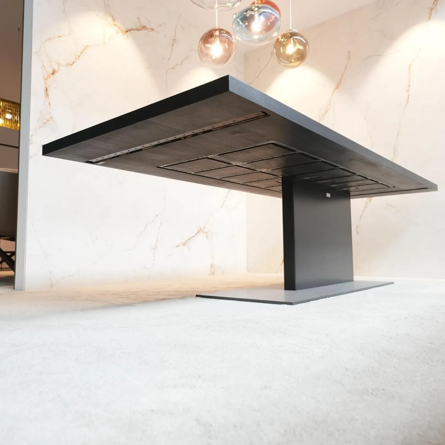 Riva1920 Esstische|Esstisch Liam Iron Platte Eiche Schwarz Pigmentiert Gestell Edelstahl Asche Grau Matt