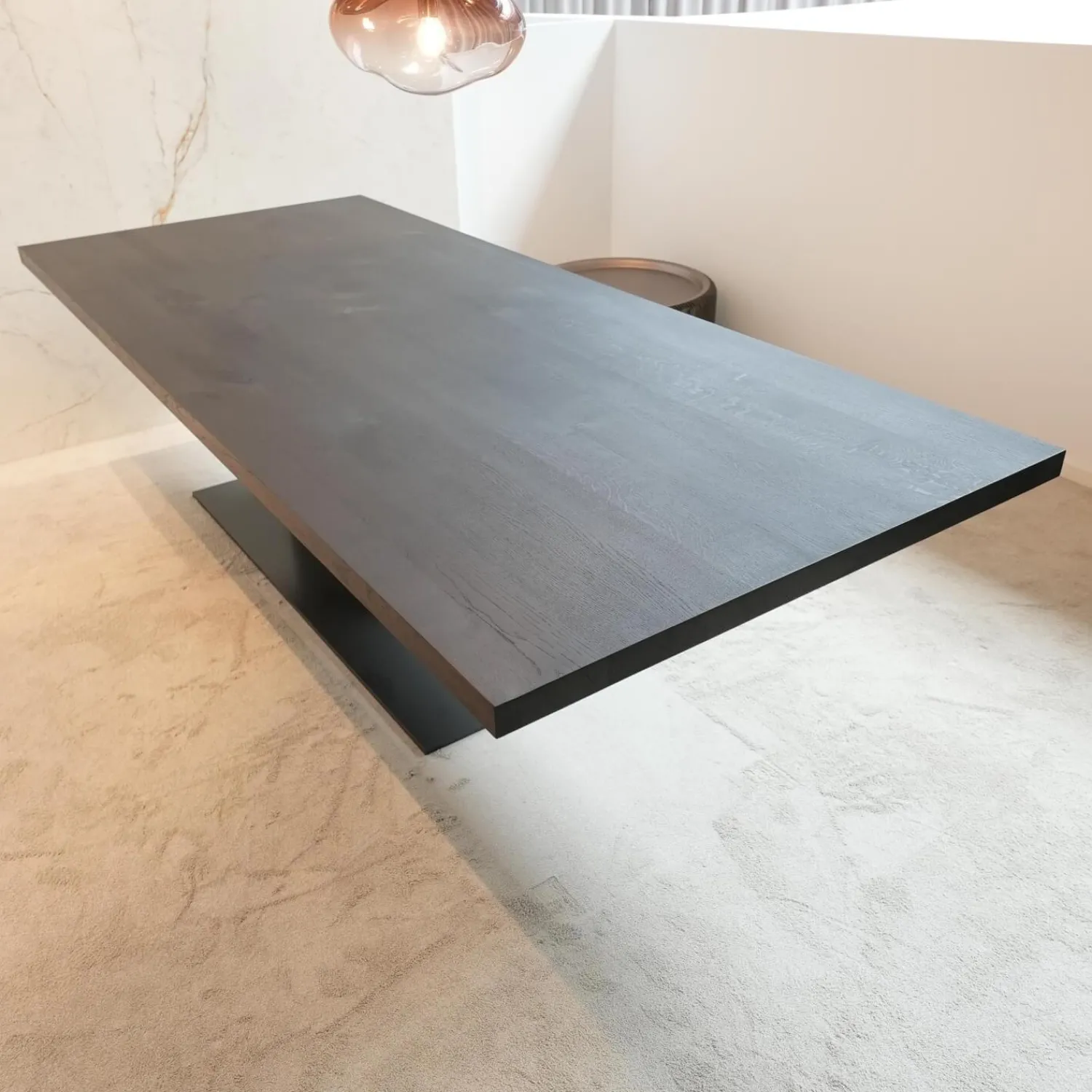 Riva1920 Esstische|Esstisch Liam Iron Platte Eiche Schwarz Pigmentiert Gestell Edelstahl Asche Grau Matt