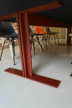 Lema Esstische|Esstisch Memo Platte Lava Stein AC 827 Schwarz Gestell Aluminium Rot Lackiert