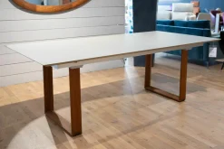 Bacher Esstische|Esstisch Mirado Ausziehbar Tischplatte Fenix NTM Castro Ottawa Taupe Gestell Nussbaum mit Einlegeplatte