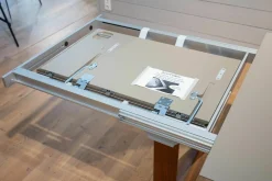 Bacher Esstische|Esstisch Mirado Ausziehbar Tischplatte Fenix NTM Castro Ottawa Taupe Gestell Nussbaum mit Einlegeplatte