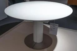 Willisau Esstische|Esstisch Modena Säule Tischplatte Massivholz Weiß Lackiert Ohne Maserung Bodenplatte Mattchrom Mit Auszug