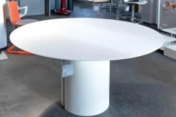 MDF Italia Esstische|Esstisch NVL Tischplatte Holzfaser Gestell Hartpolyurethan Oberfläche Weiß Matt Lackiert