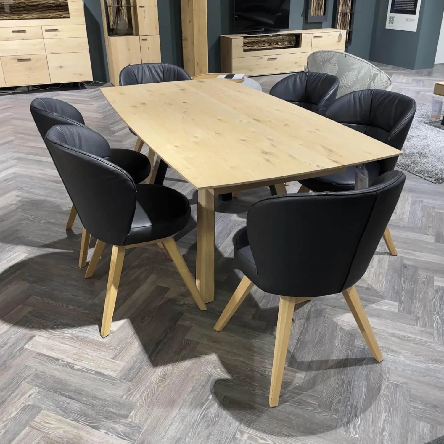 Hartmann Esstische|Esstisch Runa 8410 Kerneiche Natur Massiv Oberfläche Gebürstet Inklusive Kopfauszüge Ohne Stühle