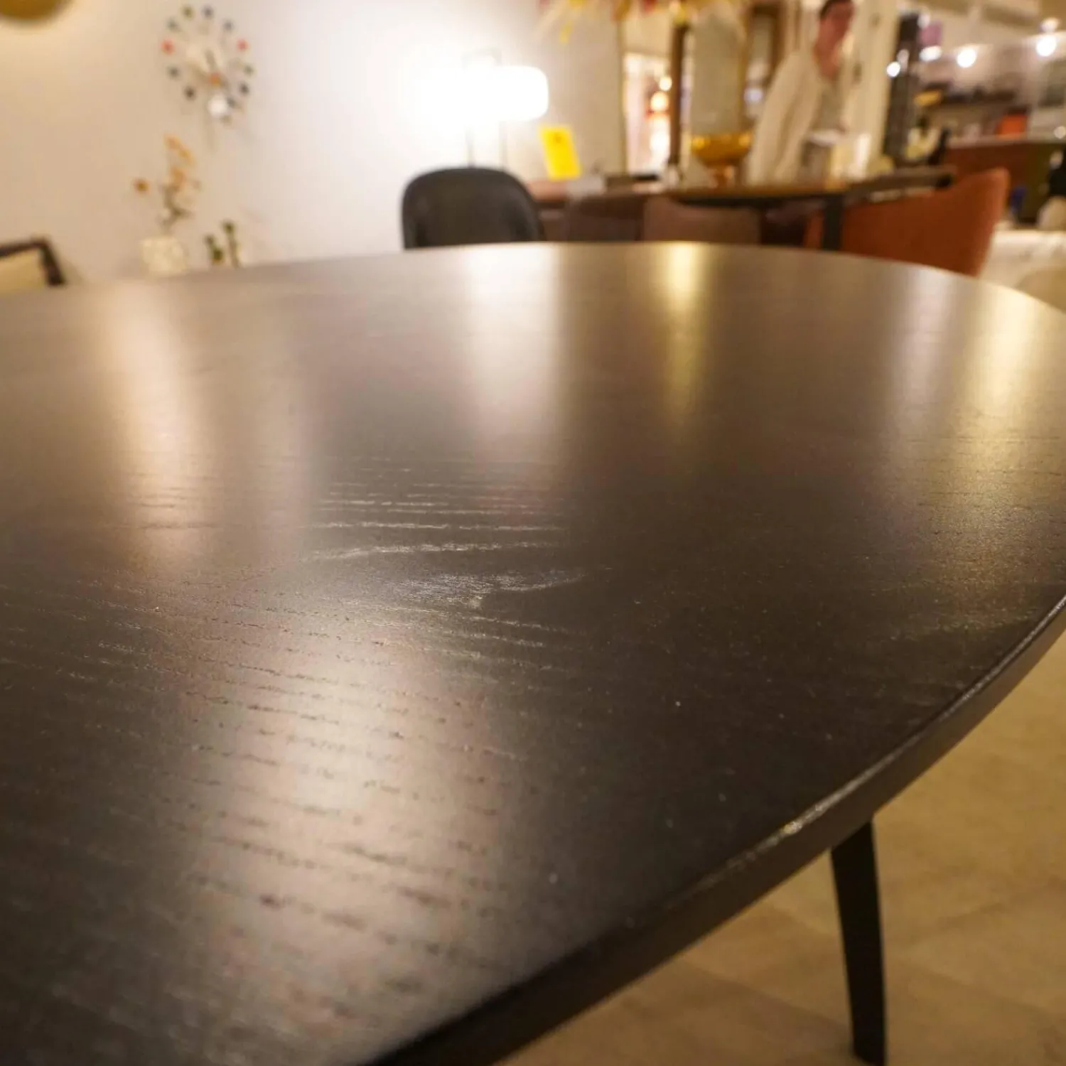 Gubi Esstische|Esstisch Rund 10021 Eiche Schwarz Gebeizt