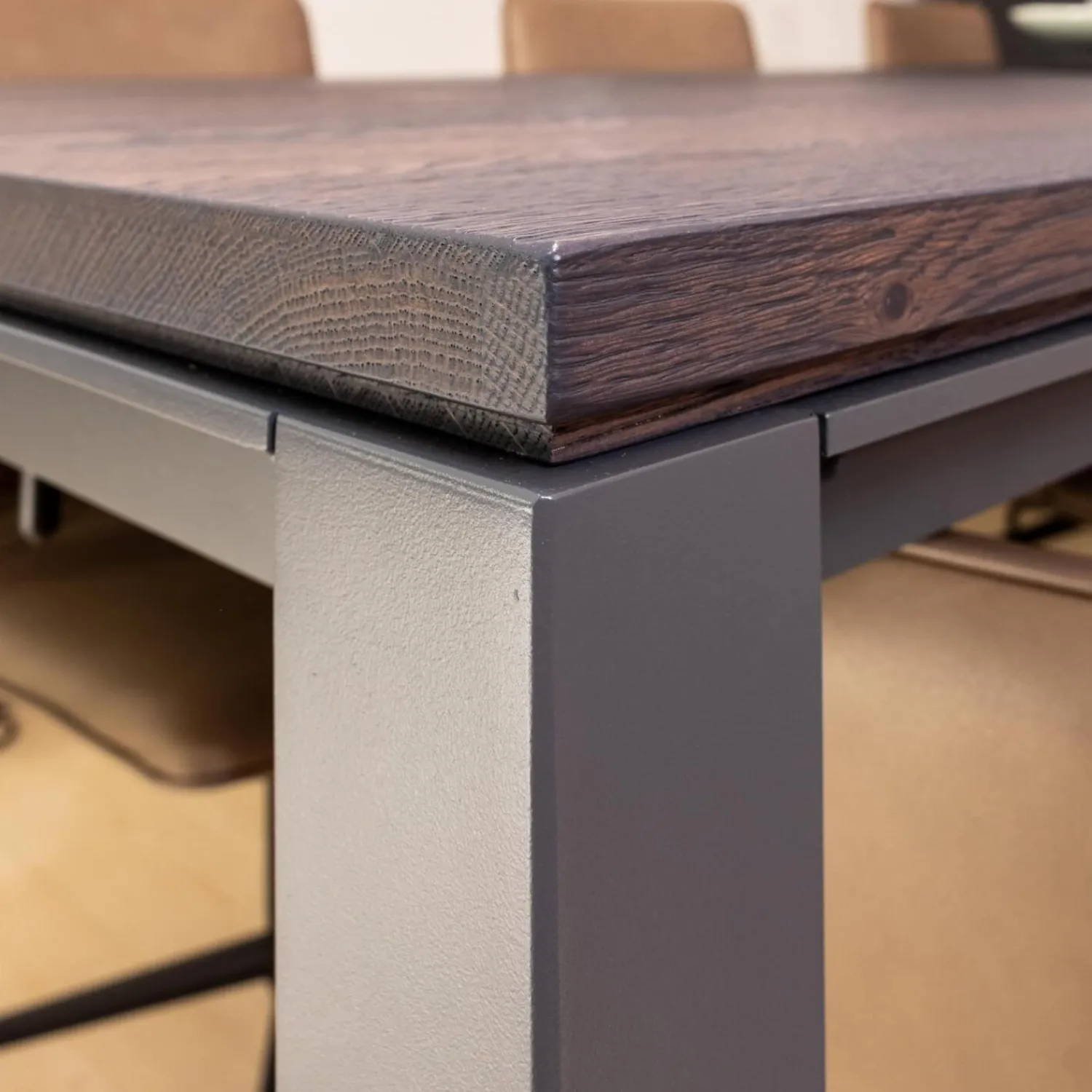 Janua Esstische|Esstisch S600 Auszugstisch Eiche Schlammfarbig Gebeizt Und Lackiert Füße RAL 7005 Schiefergrau Matt Pulverbeschichtet