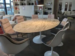 Knoll International Esstische|Esstisch Saarinen Oval Marmor Arabescato Weiß Fuß Schwerer Aluminiumformguss mit Rilsan Beschichtet