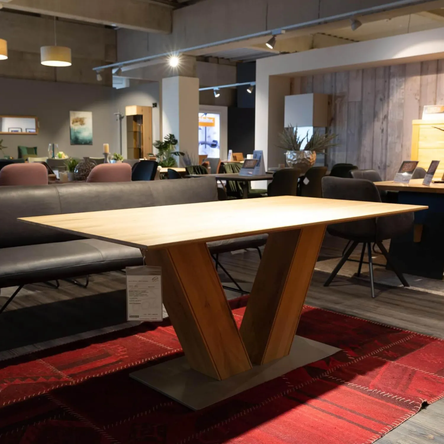 Natura Esstische|Esstisch San Francisco Asteiche Gestell V-Form Massiv Bianco Geölt