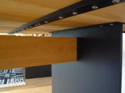 Janua Esstische|Esstisch SC41 Outdoor Akazie Roh Gebürstet Wangen Aluminium Schwarz Pulverbeschichtet