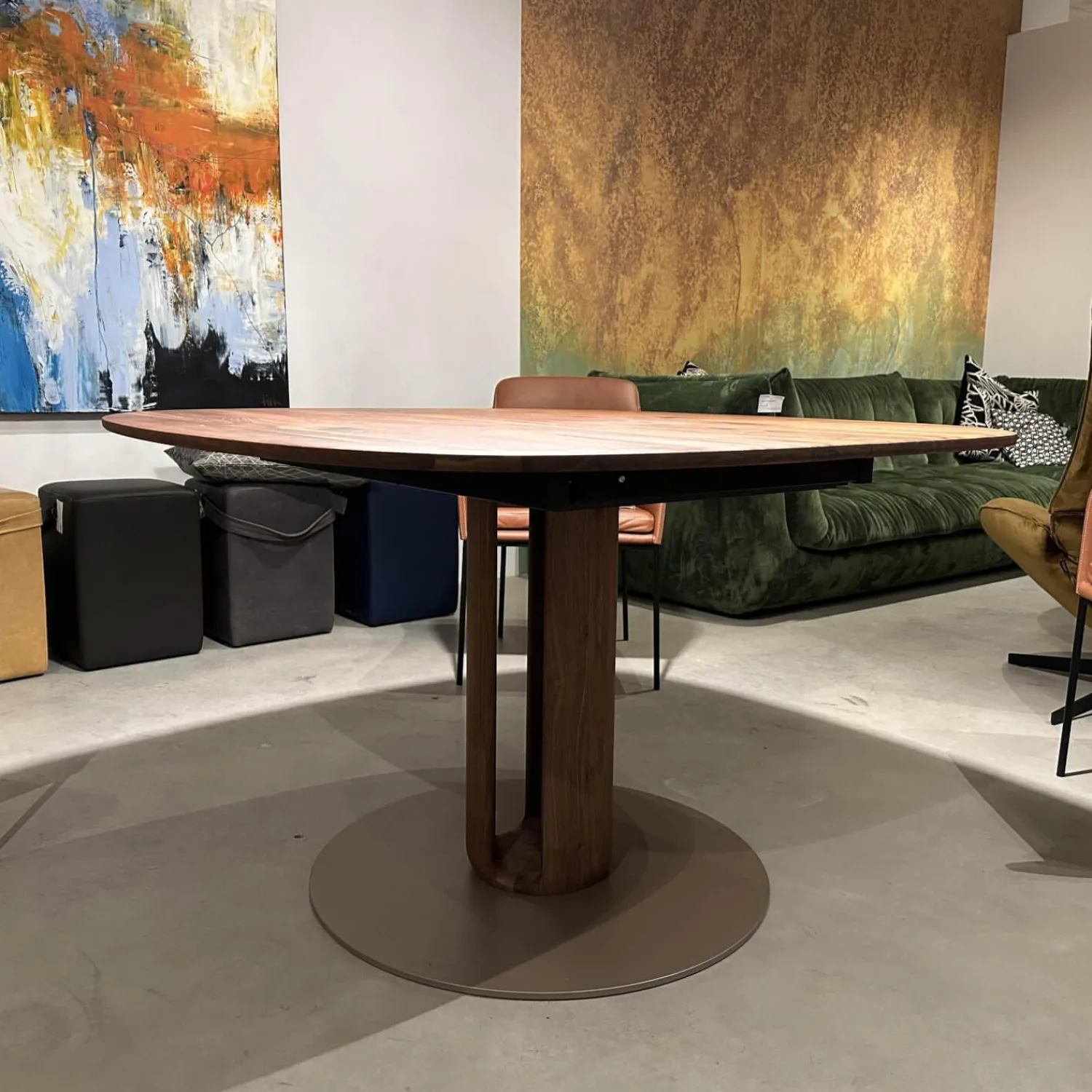 Rodam Esstische|Esstisch Sqround Ast Nussbaum Hartwachssiegel Bodenplatte Sahara Beige Mit Auszug