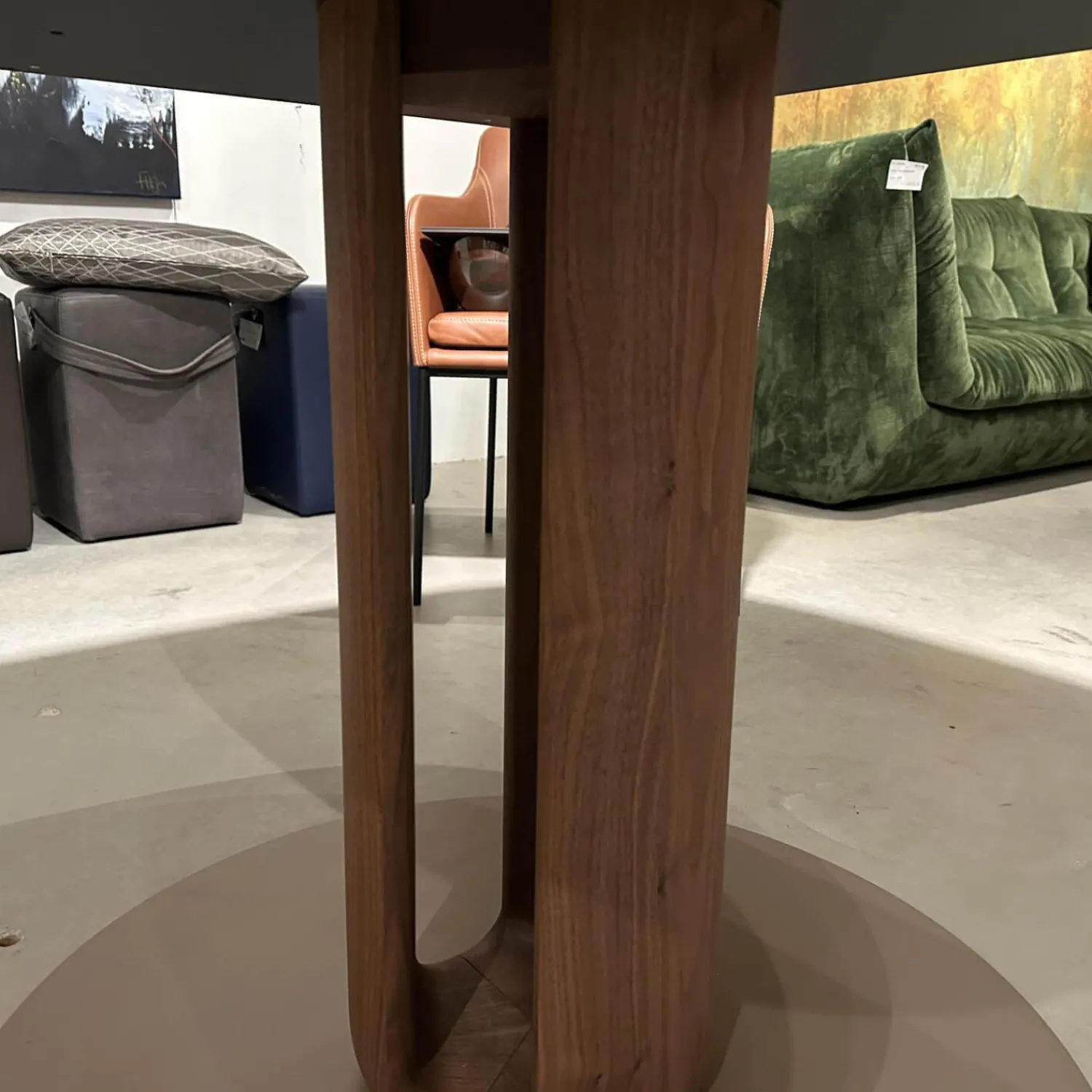 Rodam Esstische|Esstisch Sqround Ast Nussbaum Hartwachssiegel Bodenplatte Sahara Beige Mit Auszug