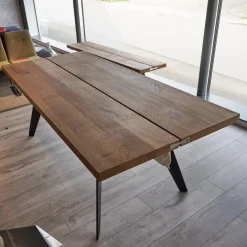 Scholtissek Esstische|Esstisch Talio 2020 Knorrige Eiche Rustiko Natur Geölt Mittelfuge Äste mit Harz Ausgegossen