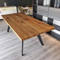 Scholtissek Esstische|Esstisch Talio 2020 Knorrige Eiche Rustiko Natur Geölt Mittelfuge Äste mit Harz Ausgegossen