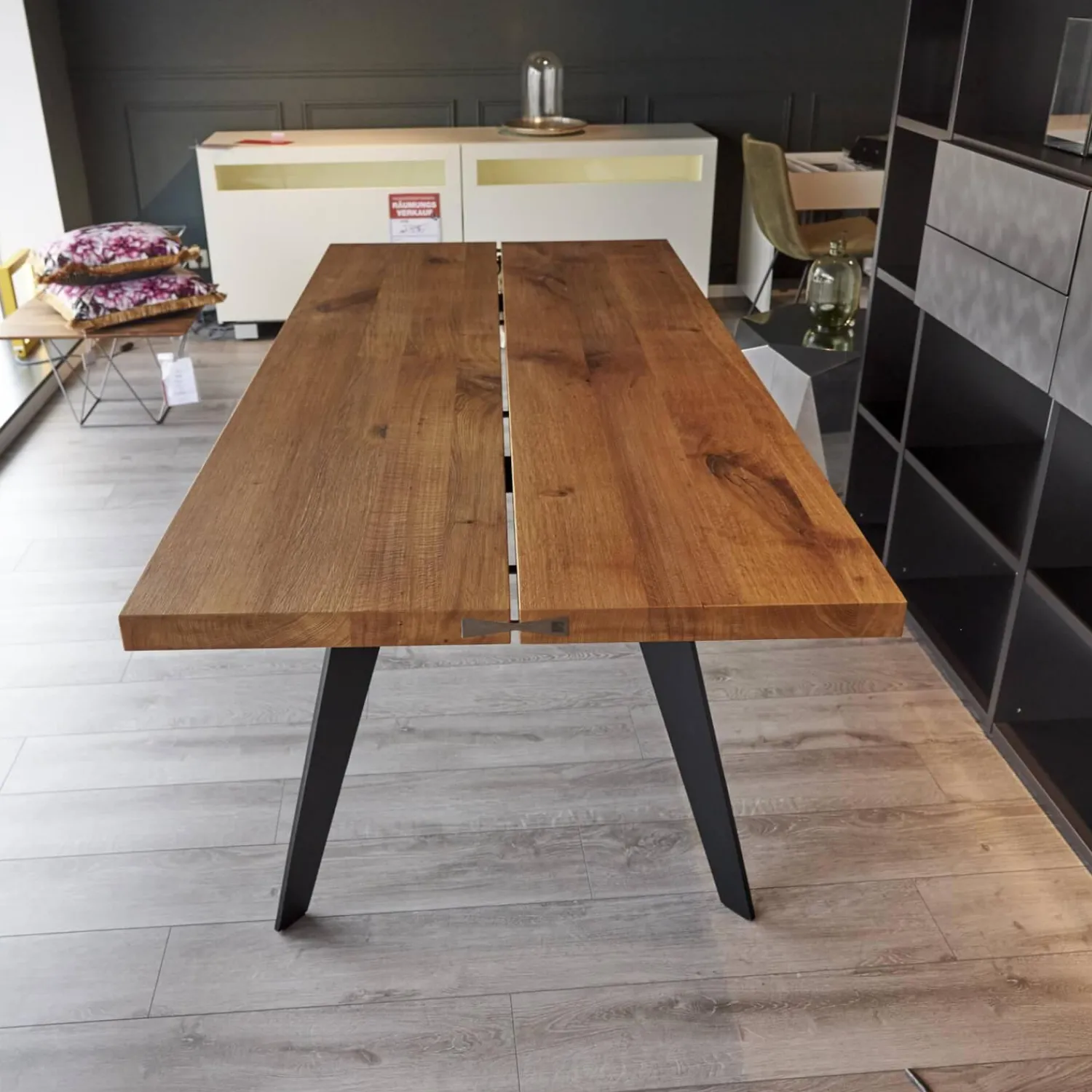 Scholtissek Esstische|Esstisch Talio 2020 Knorrige Eiche Rustiko Natur Geölt Mittelfuge Äste mit Harz Ausgegossen