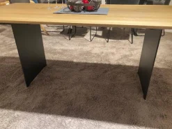 Natura Esstische|Esstisch Tucson Platte Wildeiche Massiv Lackiert Und Soft Gebürstet Gestell Metall Carbonfarbig Pulverbeschichtet