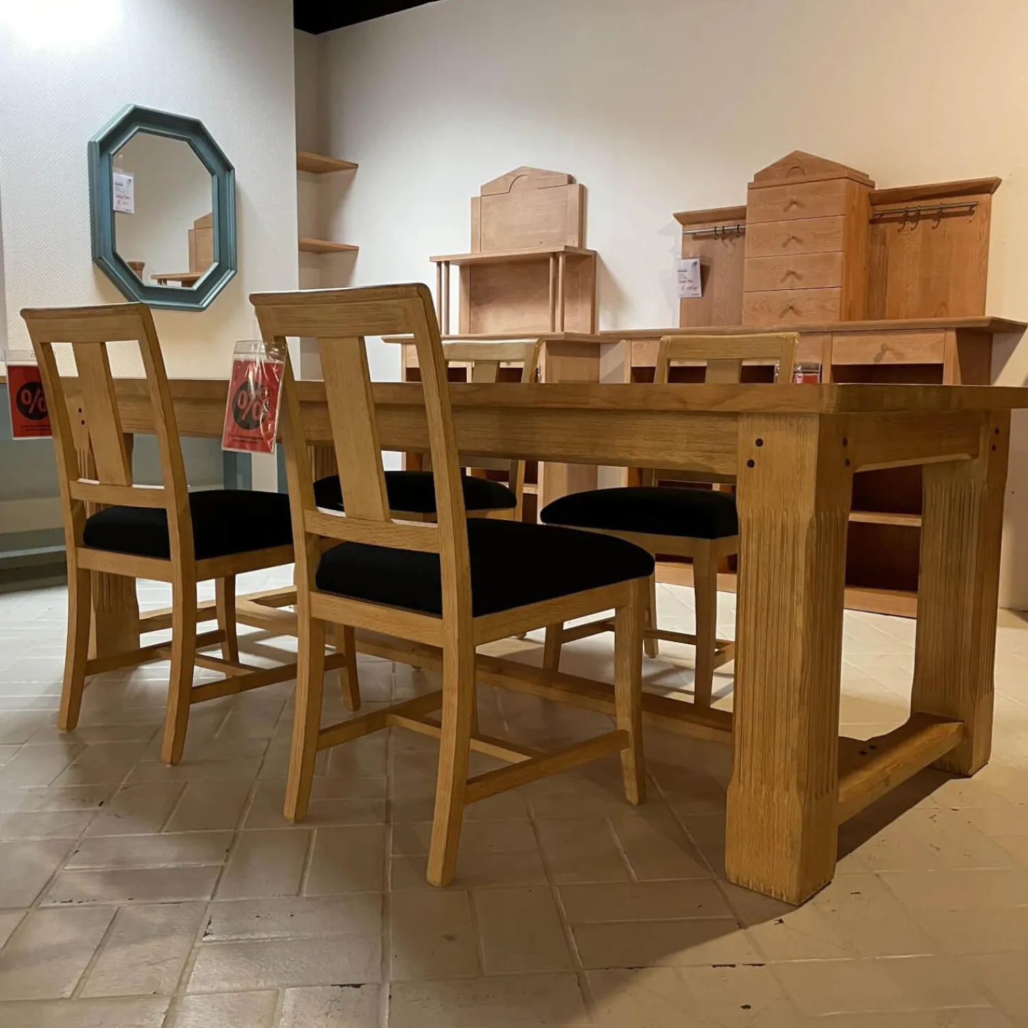 Maison Essgruppen|Esstisch Und 4 Stühle Terra Pinie Massiv Bezug Stoff Regula 1637-05