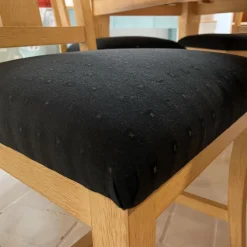 Maison Essgruppen|Esstisch Und 4 Stühle Terra Pinie Massiv Bezug Stoff Regula 1637-05