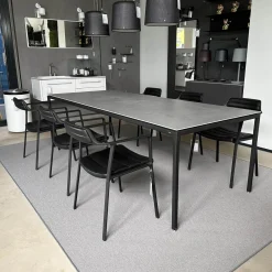 Vipp Essgruppen|Esstischgruppe Large 972 Keramik Gestell Pulverbeschichteter Stahl Mit 6 Stühlen