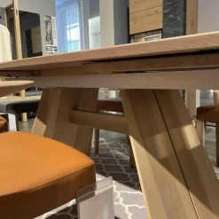 Voglauer Essgruppen|Esstischgruppe V-Rock Mit 4 Stühlen Mit Armlehnen Und 2 Stühlen Ohne Armlehnen Alteiche Rustiko