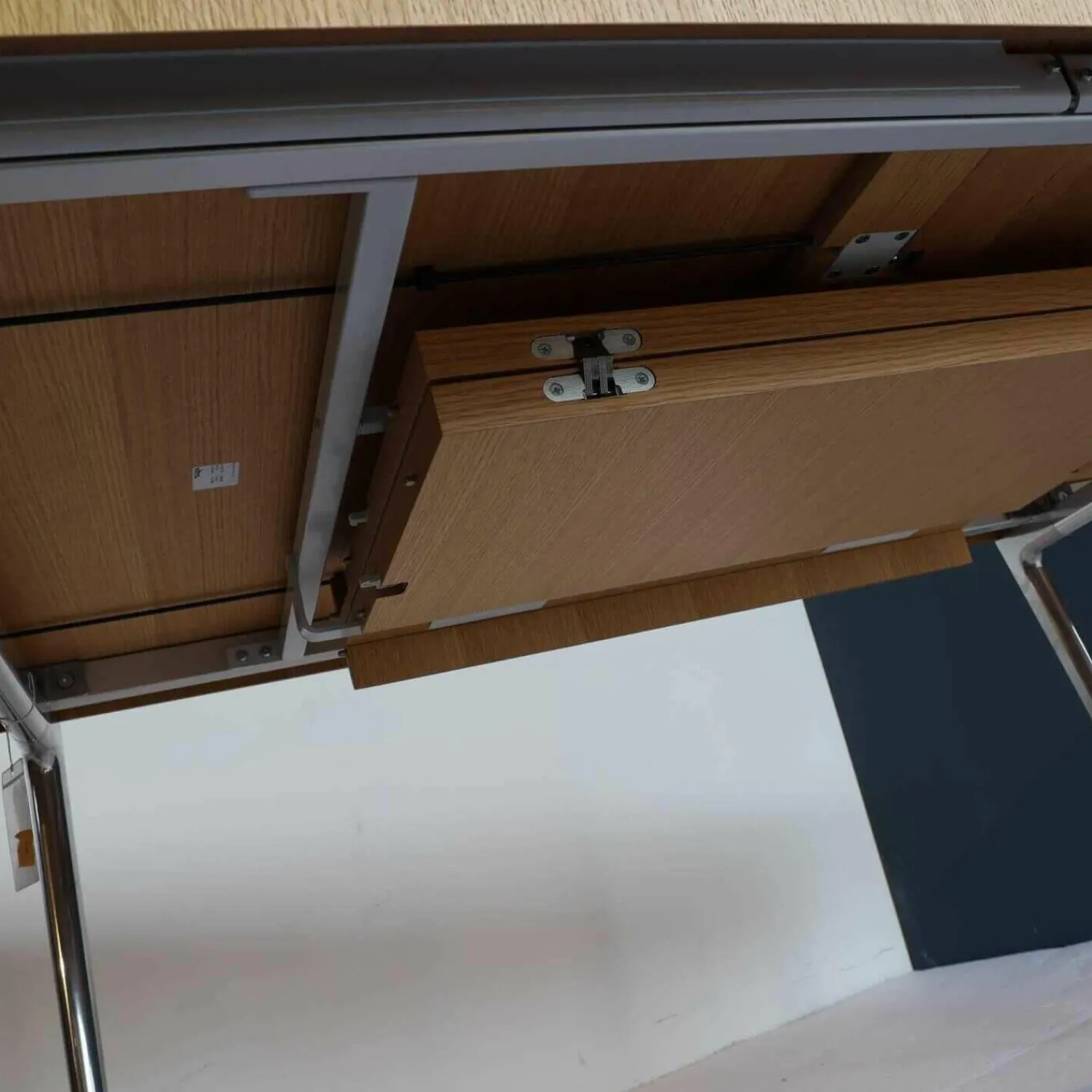 Vitra Esstische|Extendable Dining Table Tischplatte Furnier Eiche Natur Gestell Aluminium Mit Auszug