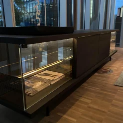 Walter Knoll Kommoden & Sideboards|Farns Sideboard Eiche Geflammt Mit Glas- Und Lederauflage Und Beleuchtung