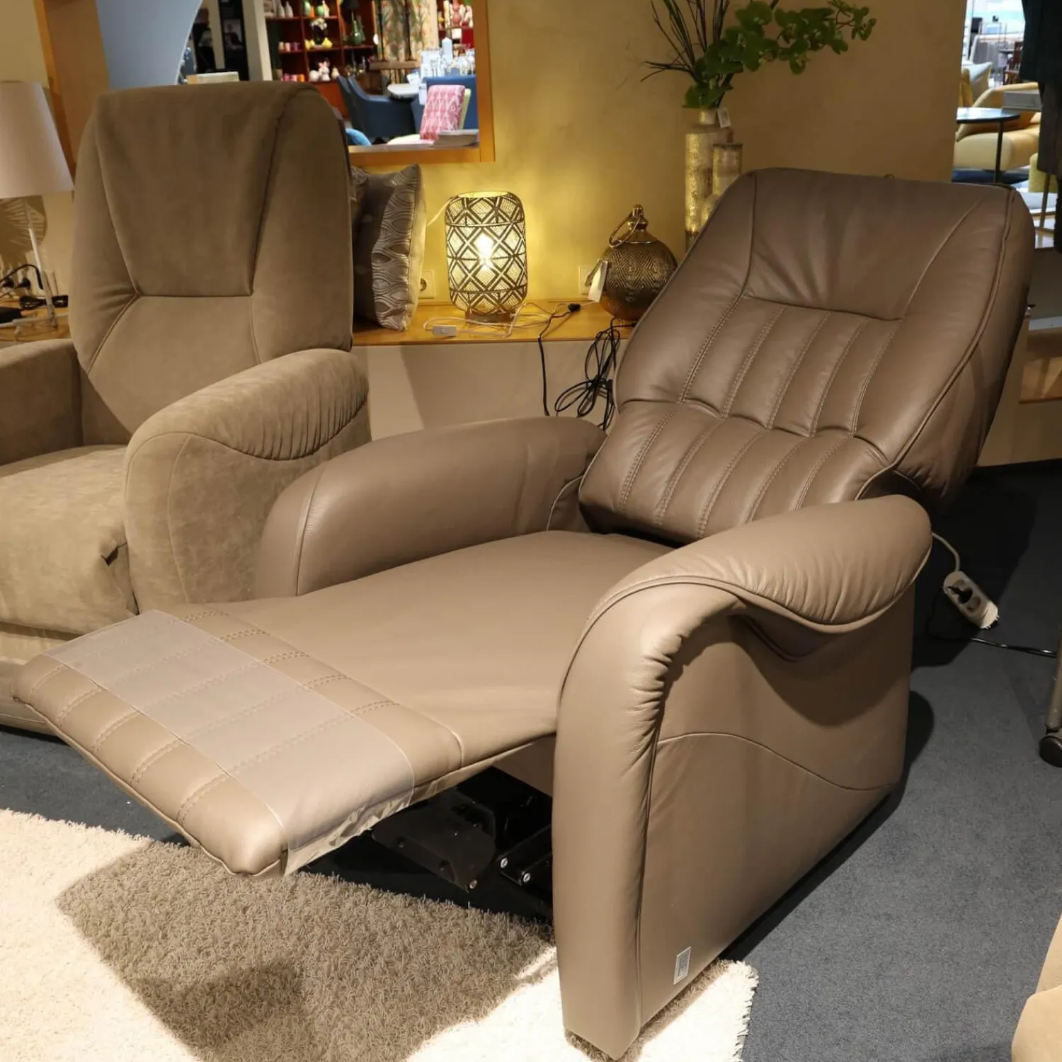 himolla Fernsehsessel|Fernsehsessel Kassel Bezug Leder 71 Torro Vulkan Braun Füße Rollen Kunststoff Schwarz