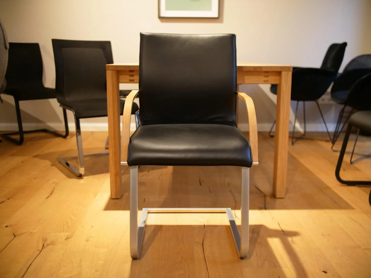 Team 7 Einzelstühle|Freischwinger Magnum Semianilinleder L1 Black Schwarz Gestell Chrom Edelstahl Finish Armlehne Eiche