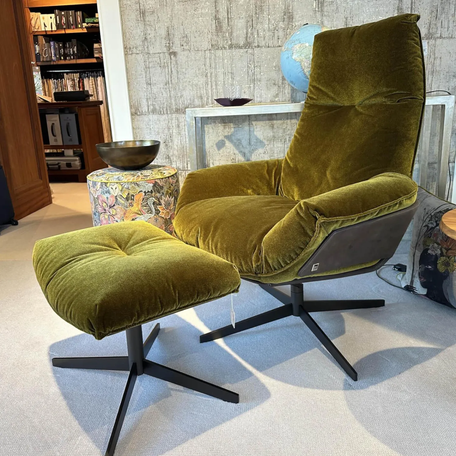 Bielefelder Werkstätten Fernsehsessel|Loungesessel|Funktionssessel Daron Stoff B Emilia 232 Grün Schale Leder Java Braun Sternfuß Bronze Schwarz Matt Mit Hocker