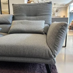 IP Design 2-Sitzer-Sofas|Funktionssofa Clou Bezug Stoff 8 Mara Grau Kufe Metall Matt Schwarz Sitz Drehbar Mit Liegefunktion