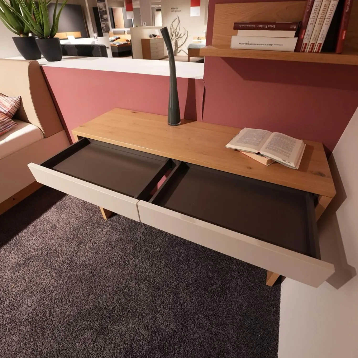 Rietberger Möbelwerke Schreibtische & Sekretäre|Funktionstisch Venue S 32 Korpus Asteiche Front Lack Seidengrau Inklusive Wandbord