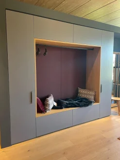 Interlübke Garderoben|Garderobe Base Change In Eiche Massiv Natur Geölt Sitznische Flintgrau Lackiert Korpus Silbergrau Metallic Lackiert Rückwandbezug Stoff JAB CA1476/012